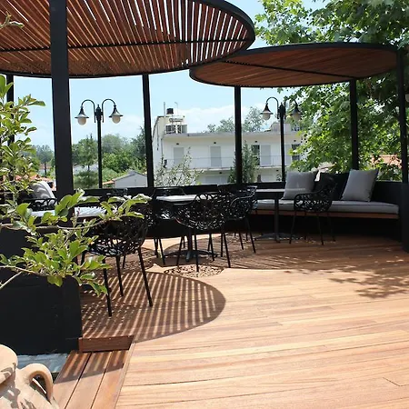 Zeus Hotel 3*