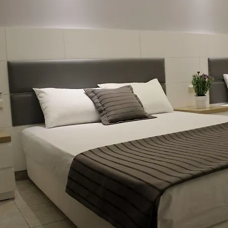 Hotel Zeus