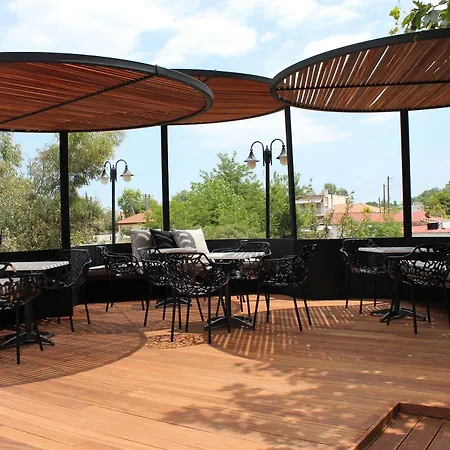 Hotel Zeus 3*