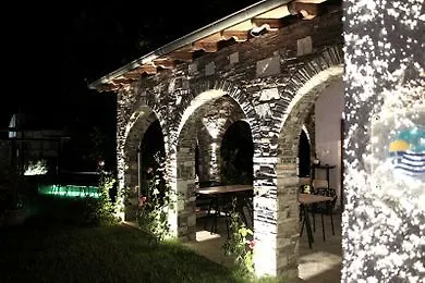 Zeus Hotel 3*