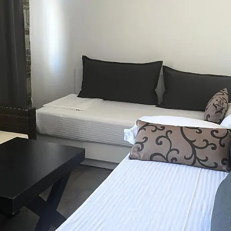 Zeus بلاتامونيس