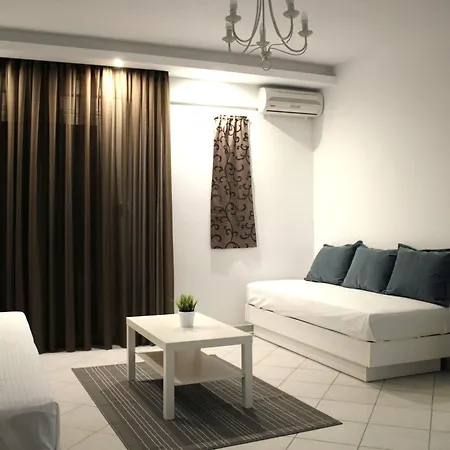 Zeus فندق بلاتامونيس