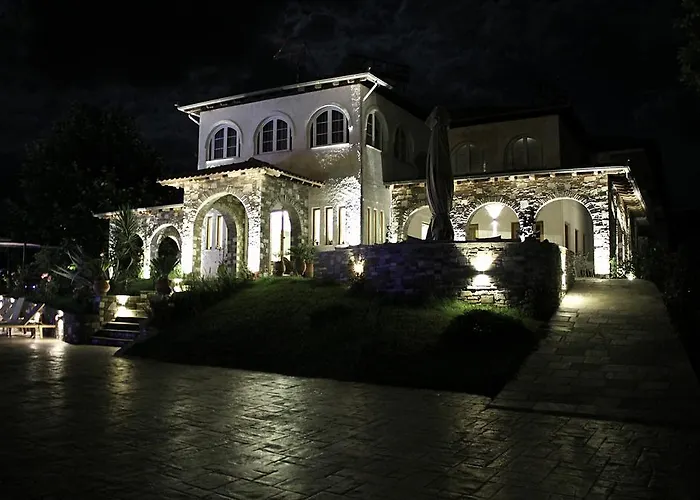 Zeus Hotel
