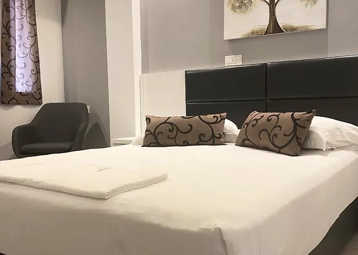 Zeus Hotel